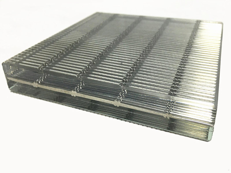 Vidrio laminado de malla metálica