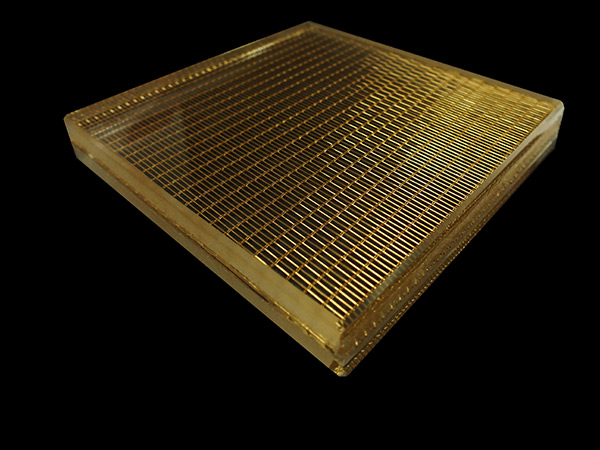 Vidrio laminado de malla metálica 01